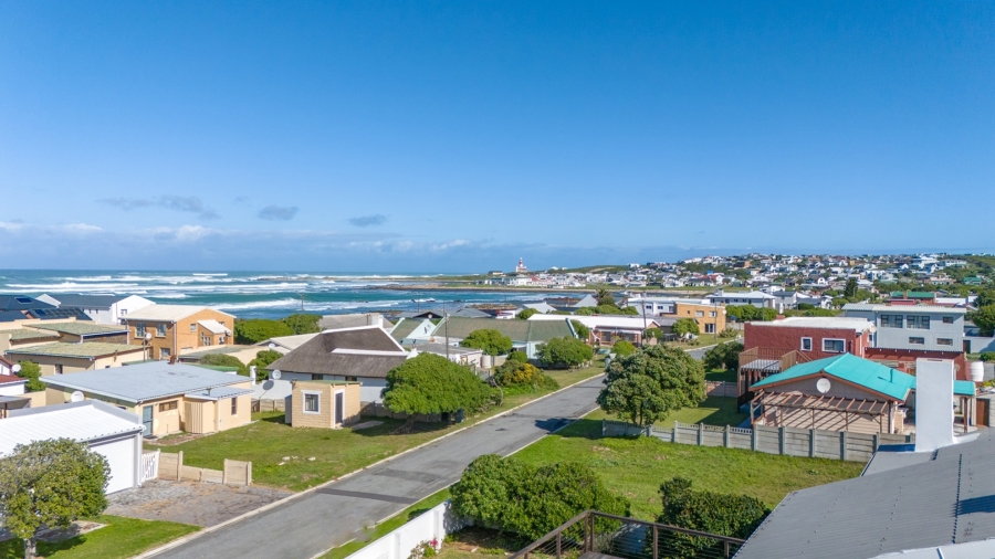 5 Bedroom Property for Sale in Agulhas Western Cape